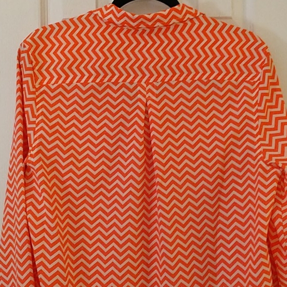 Bright Button-Up - Picture 4 of 5